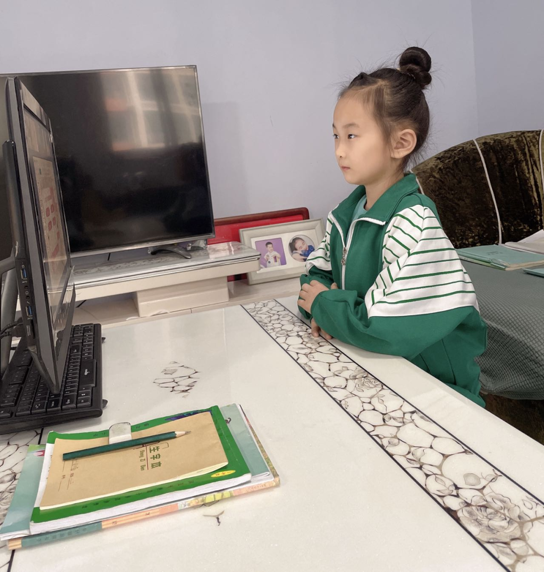 足球袜子品牌排行榜前十名_足球小冠军袜子推荐男_足球袜子女