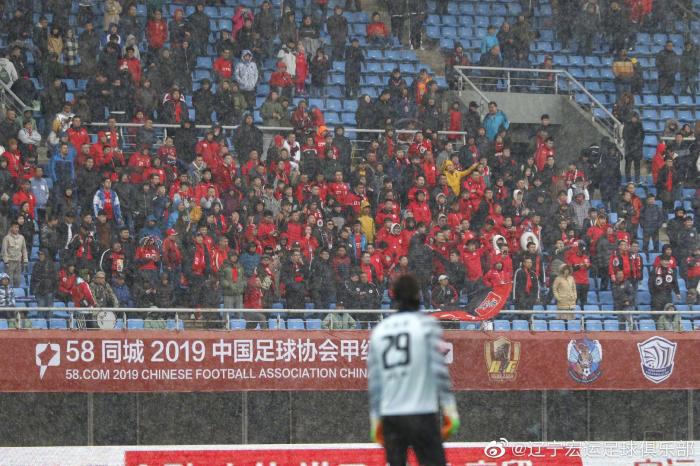 大连足球历史几年冠军_大连足球拿过几次冠军_大连足球队历史
