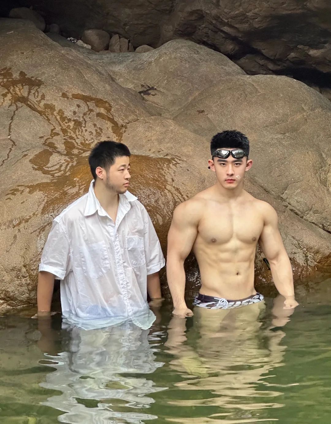 三角肌健身视频_健身三角肌_三角肌健身动作