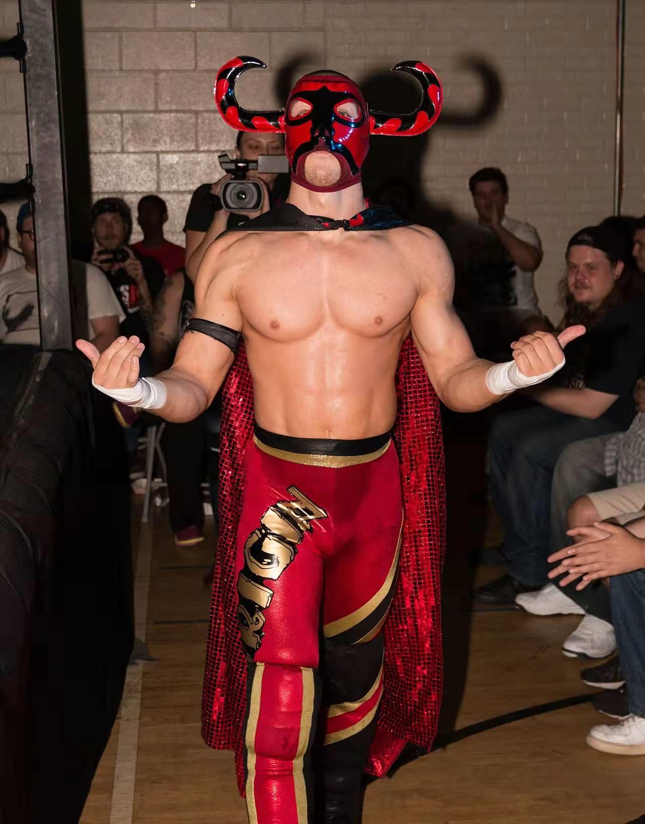 摔跤比赛女_wwe女子职业摔角_wwe女子职业摔跤规则
